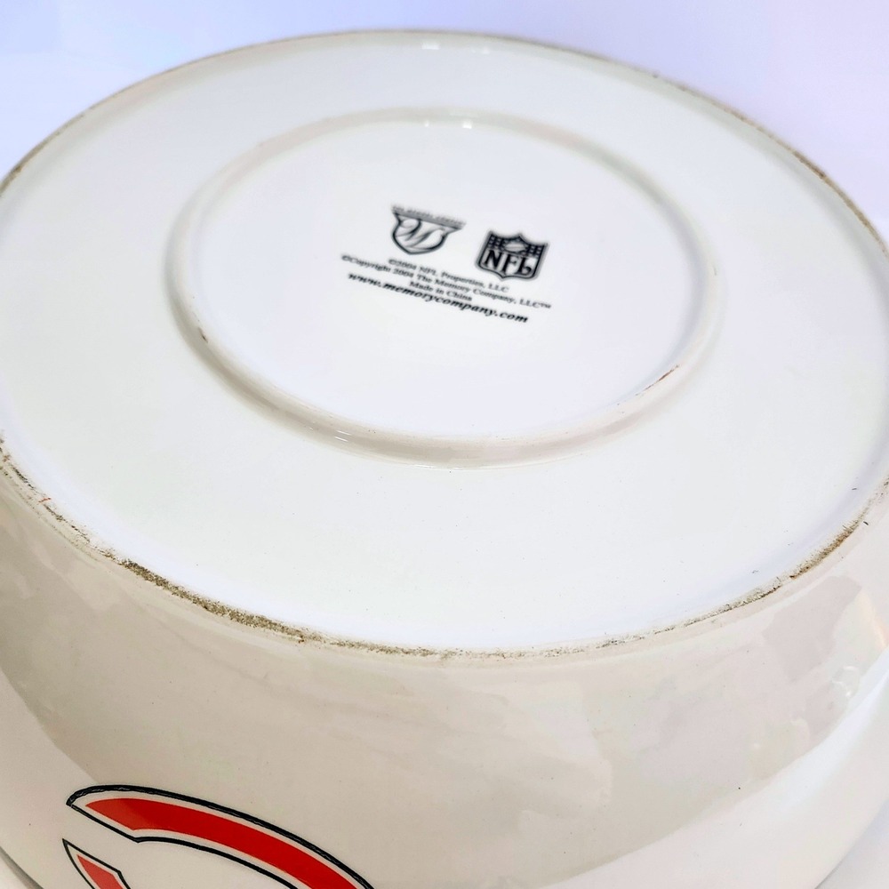 Chicago Bears NFL Ceramic Serving Bowl The Memory Company 2004 Cream Navy Orange - Picture 7 of 8